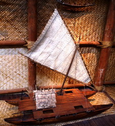 R�plique d'un waka pour le voyage au maritime museum d'Auckland